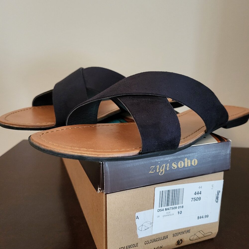 Zigi soho flat suede sandals